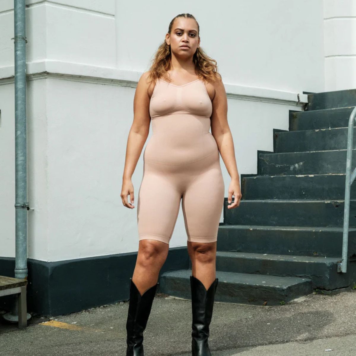 Lykkeland Ateliérs | Contour Shapewear Bodysuit - Tan