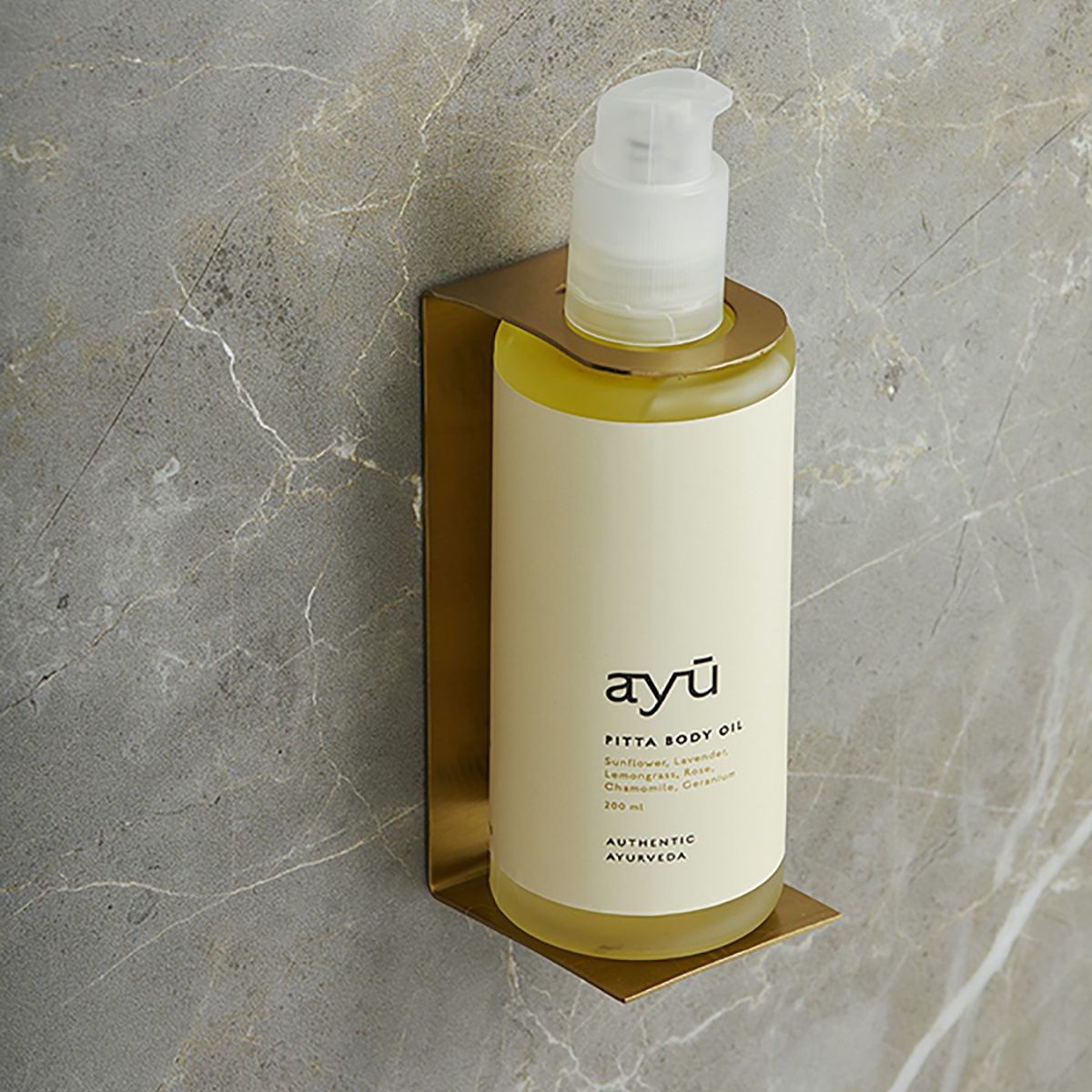 AYÜ VÆGHOLDER OLIER – ELEGANT GYLDEN
