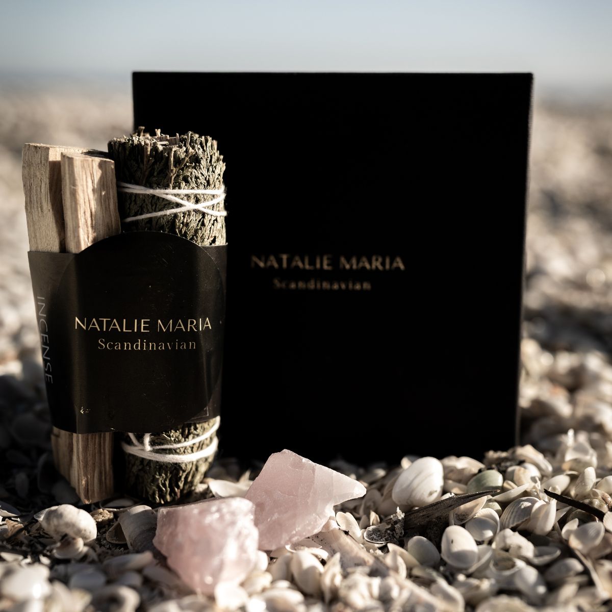 Natalie Maria Scandinavian - Palo Santo & Salvie - Energi med Rosa Kvarts